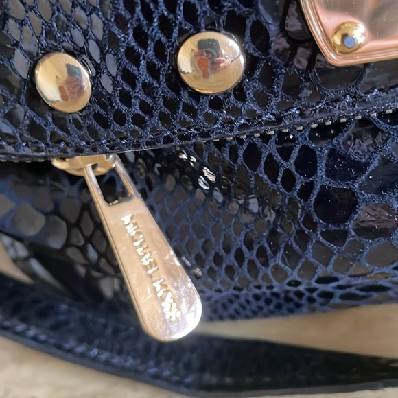 Michael Kors Bedford Black Convertible Shoulder Strap Embossed Leather Handbag - Picture 9 of 12